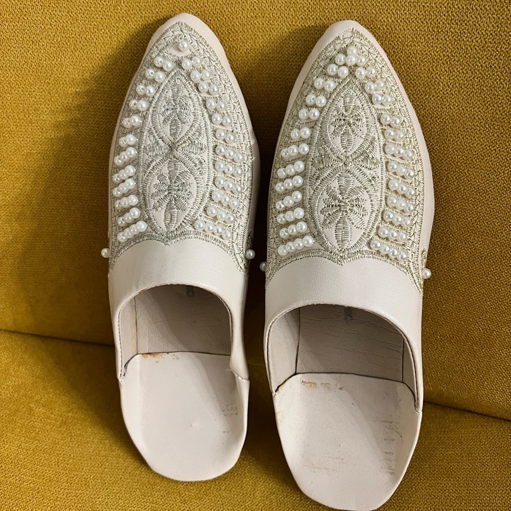 Woman shoes